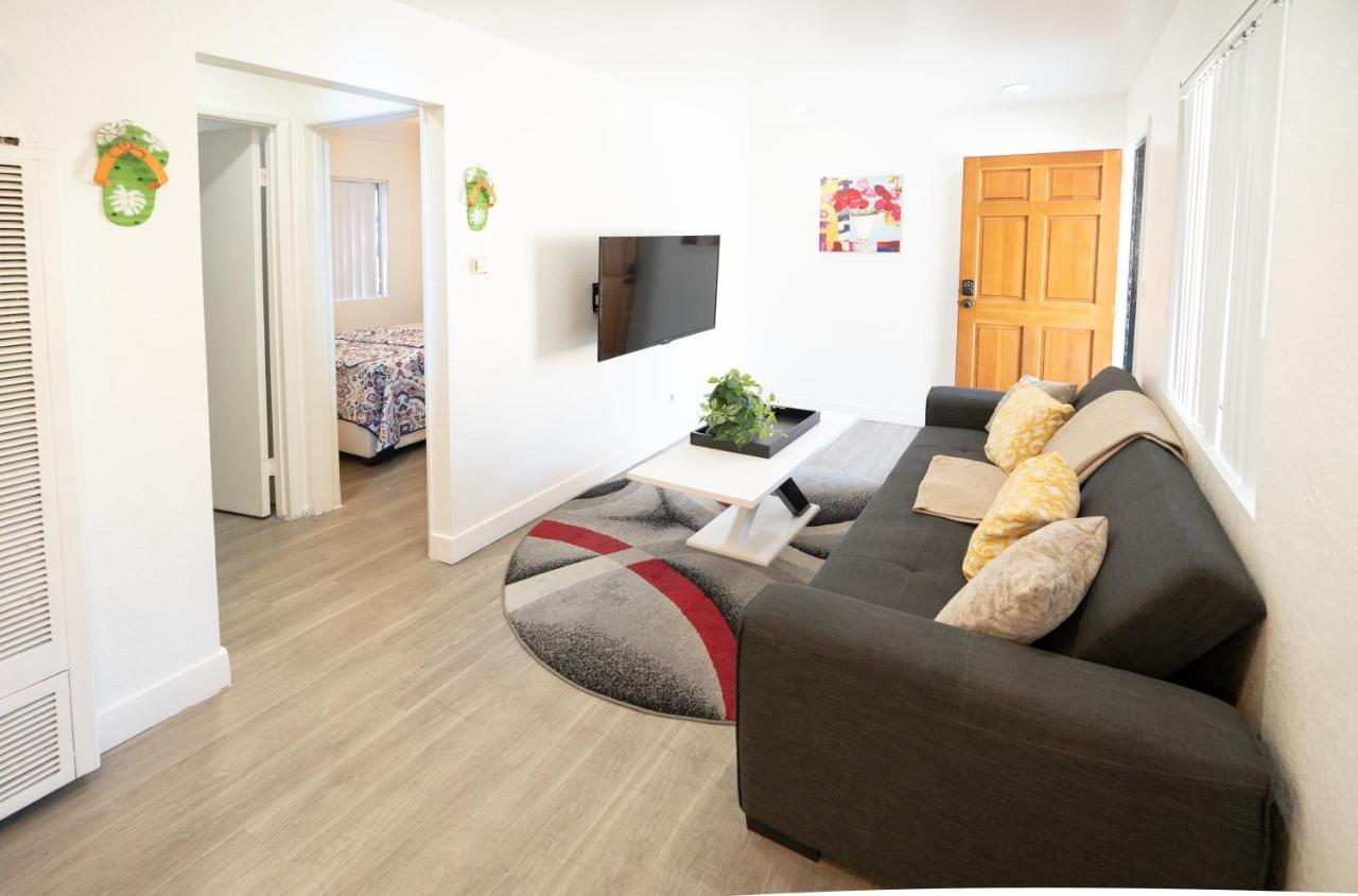 Cozy Koreatown/hollywood 2 Bedroom Los Angeles